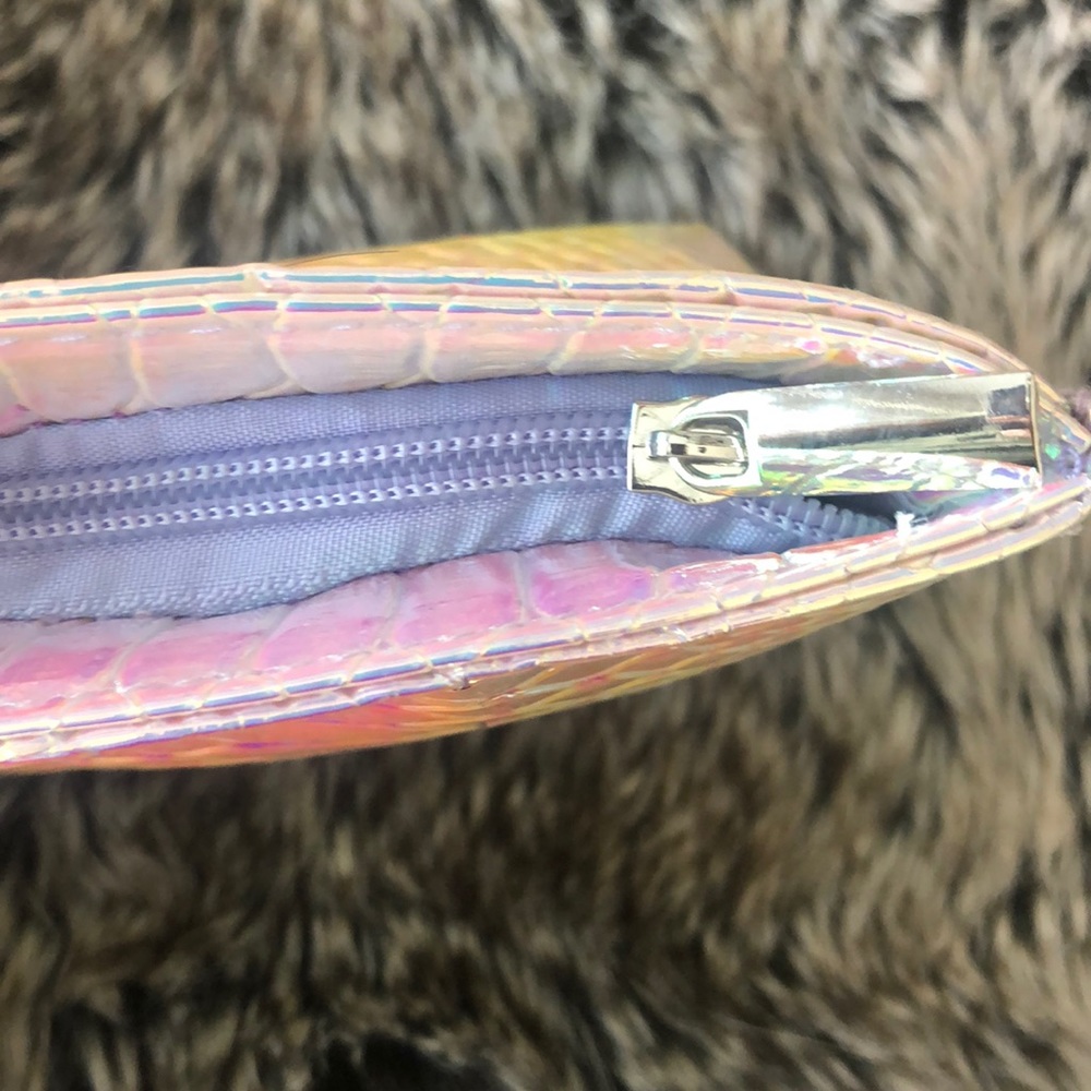 Holographic snake embossed case with samples/travel size skin care & makeup. - Picture 8 of 8